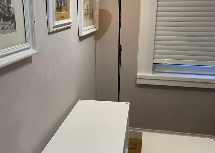 Piso Estacion De Tren -bus Soleado